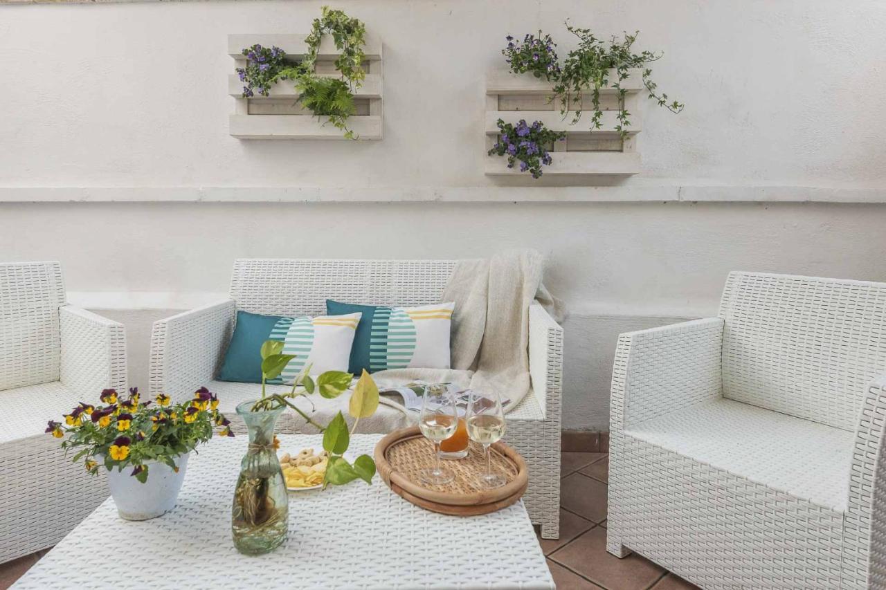 Terzo Campanello - Terrazza Nel Centro Storico Apartment Лече Екстериор снимка