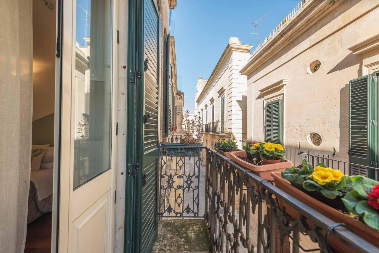Terzo Campanello - Terrazza Nel Centro Storico Apartment Лече Екстериор снимка